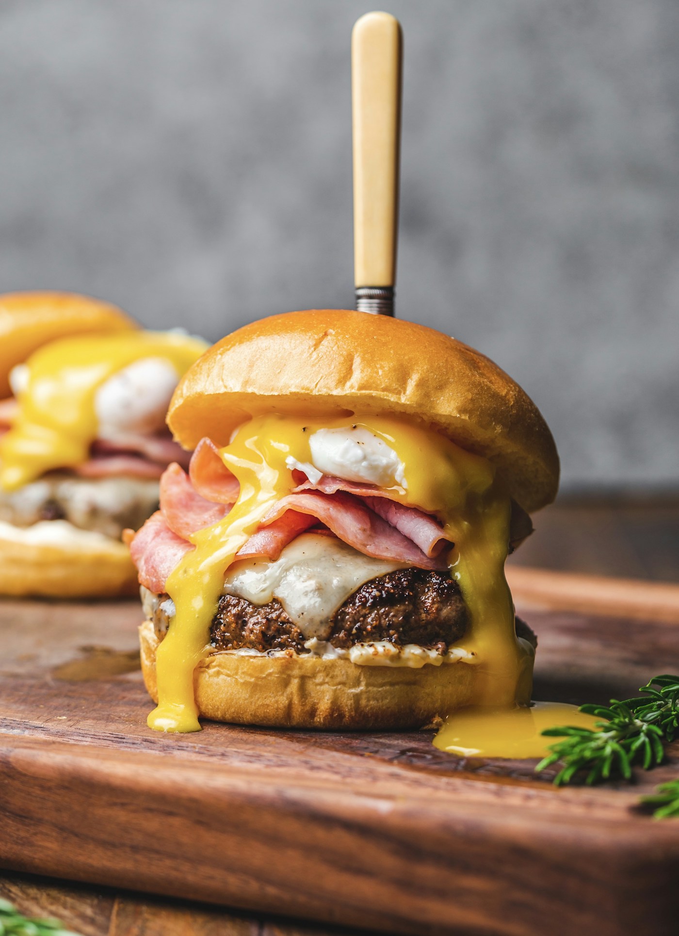 La sauce blanche du kebab : secrets et obsession nationale